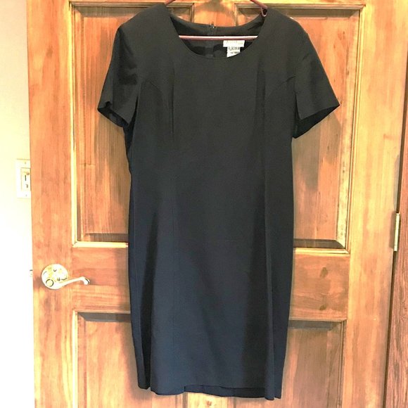 JENNIFER JAMES LITTLE BLACK SHEATH DRESS,  SIZE 12 PETITE - Picture 1 of 3